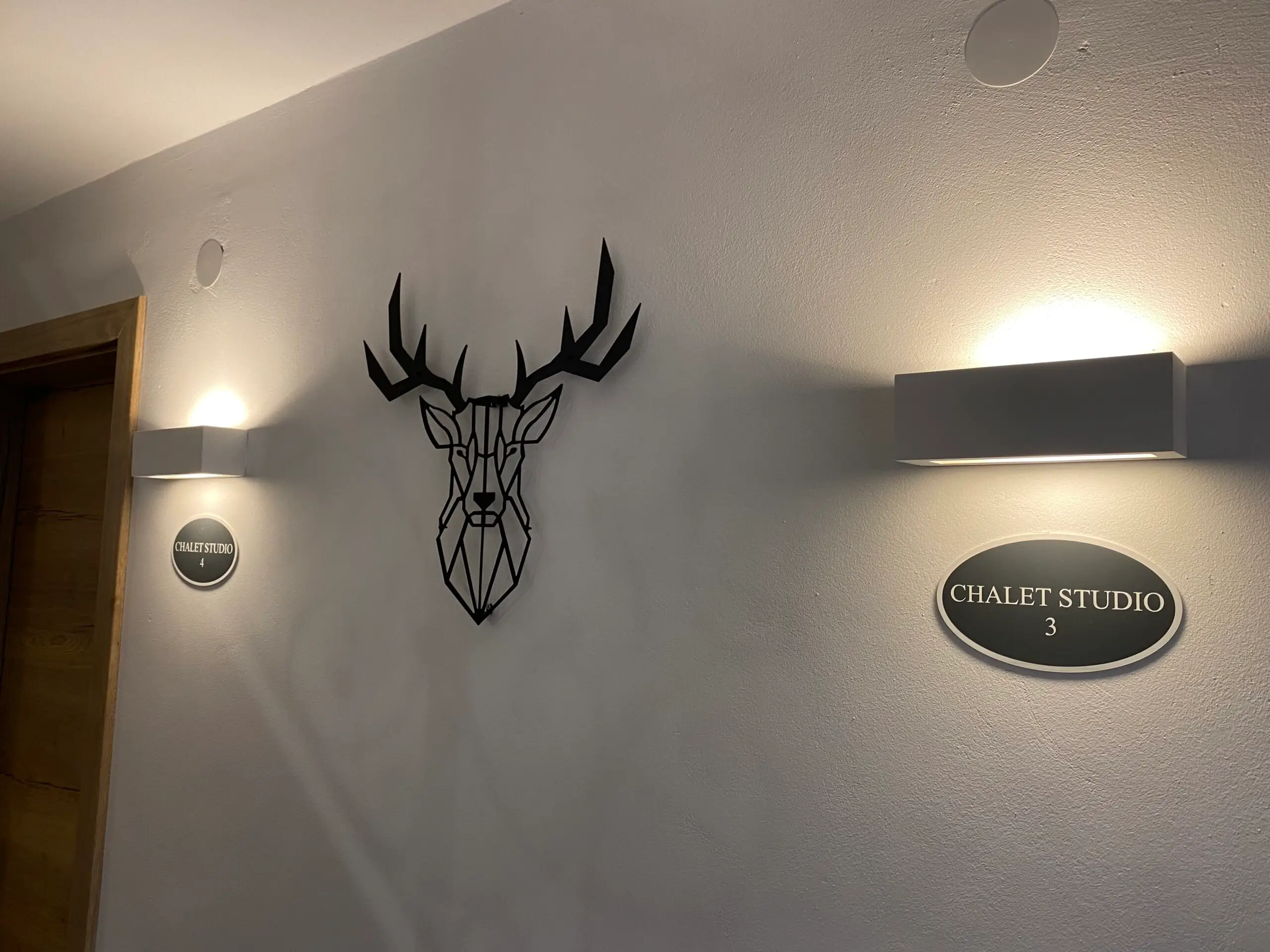 Chalet & Studios (3/5)