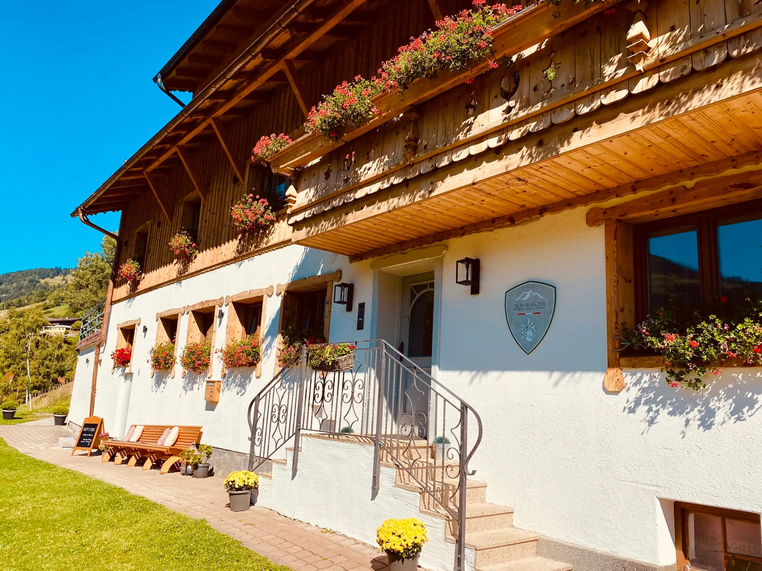 ALM SEASONS Chalet in Saalbach