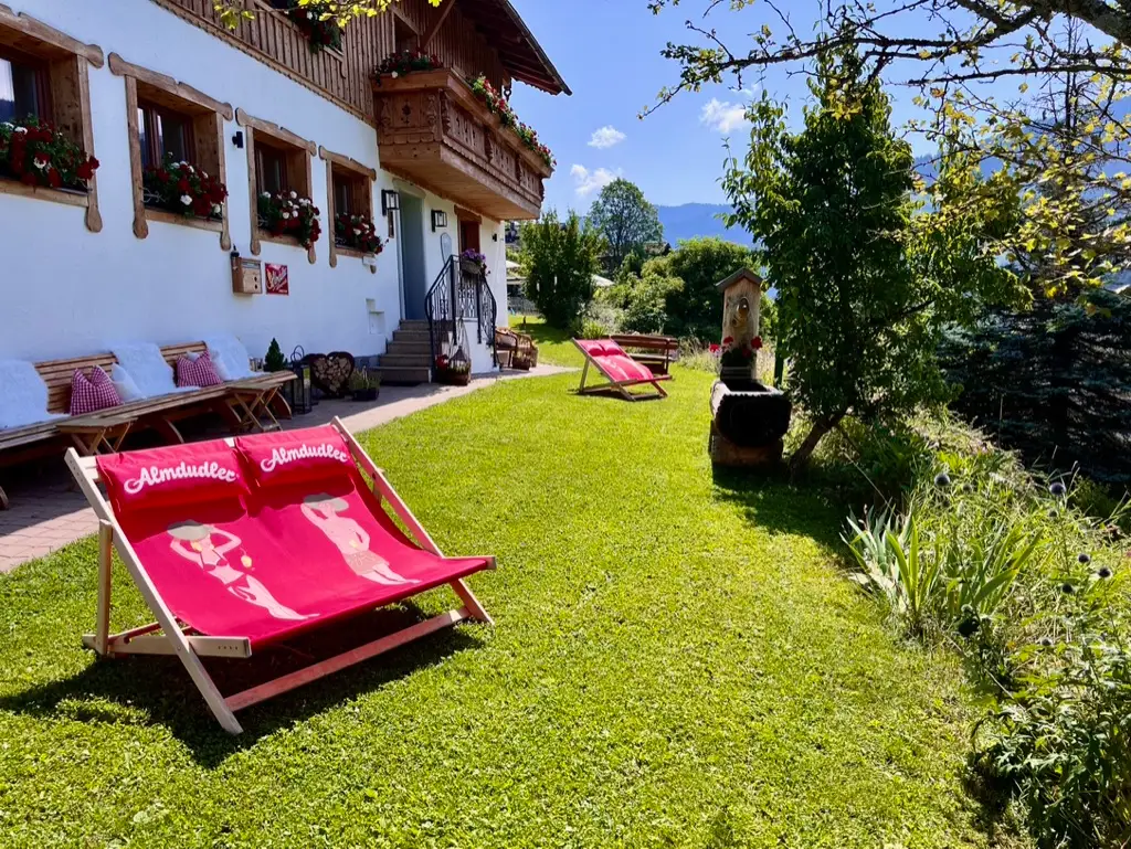 Wir sind mitten in der alpinen Bergwelt & Natur (2/4)