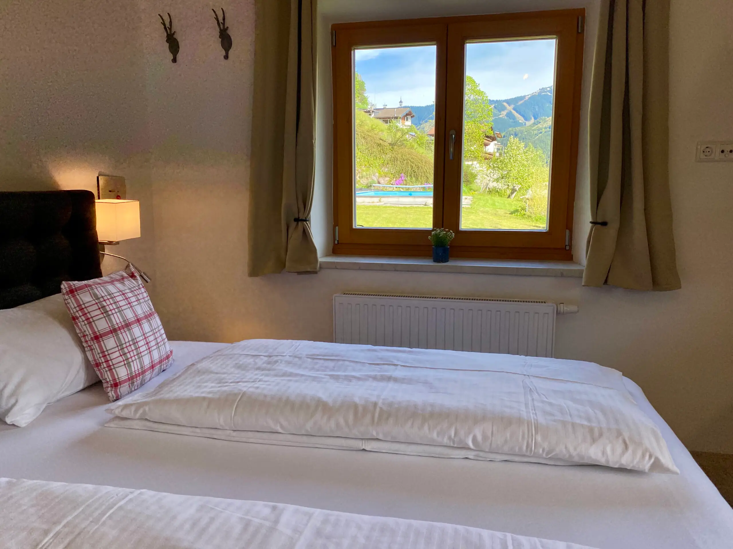 Chalet Studio 1 (1/4)