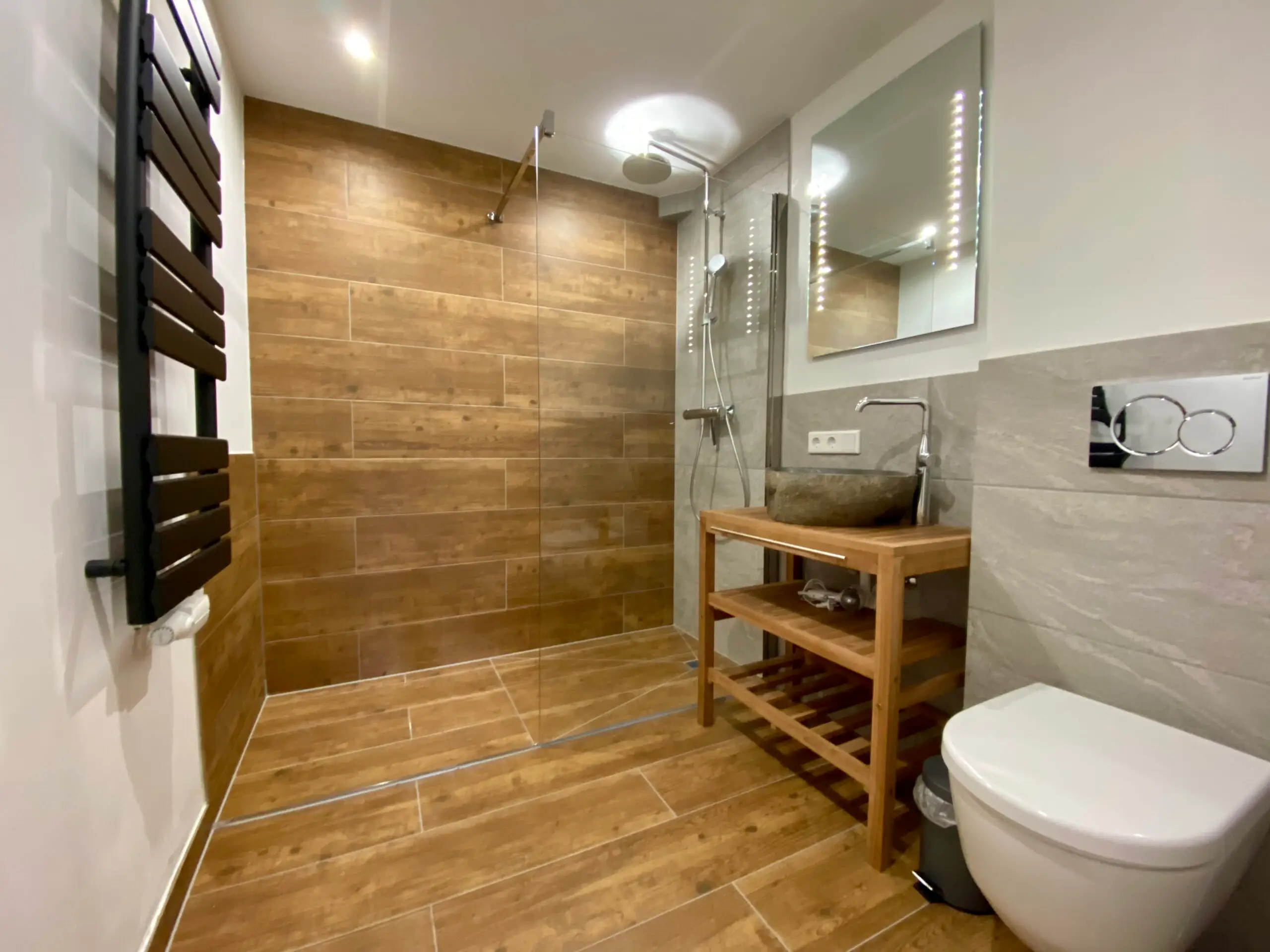 Chalet Studio 2 (2/5)